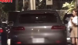 吃瓜男的开车,一场意外的冒险之旅