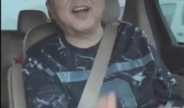 台下吃瓜视频,揭秘台下吃瓜群众的欢乐瞬间