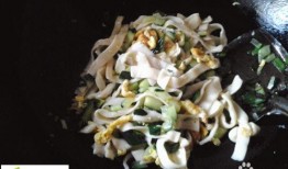 瓜配面条怎么吃,夏日清爽新食尚