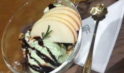 吃蜜瓜冰淇淋视频,夏日清凉新宠，甜蜜滋味尽享