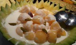 买哈密瓜吃哈密瓜好吗视频,跟随视频一起品尝甜蜜滋味