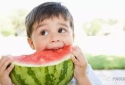 夏季吃瓜拍照文案搞笑