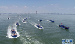 福建小渔船吃瓜,吃瓜群众的海洋生活剪影