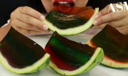 小彩虹吃瓜,揭秘娱乐圈幕后故事