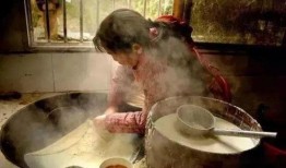 到娘家吃瓜,一场温馨的团圆盛宴